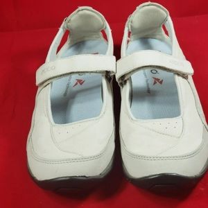 ECCO Powered by Recepter Technology Womens Sz 37